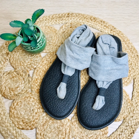 sanuk sandals sale